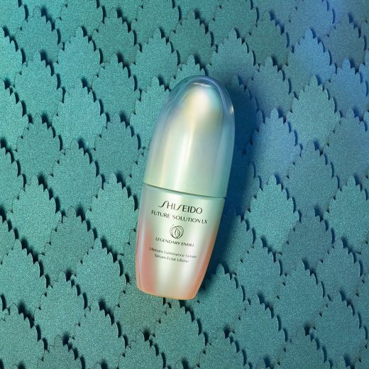 SHISEIDO Legendary Enmei Ultimate Luminance Serum Senėjimo požymius lėtinantis veido serumas