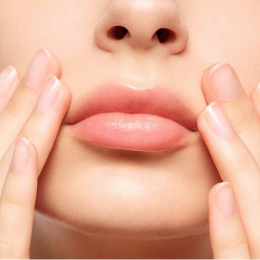 SENSAI Total Lip Treatment kremas prieš senėjimą lūpų zonai