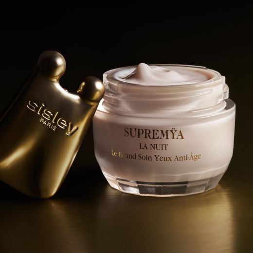 Supremÿa At Night - The Supreme Anti-Aging Eye Cream