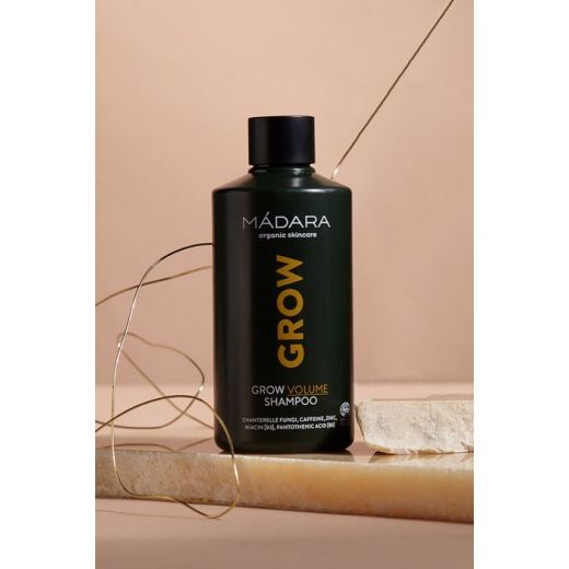 MADARA Grow Volume Shampoo Apimtį didinantis plaukų šampūnas